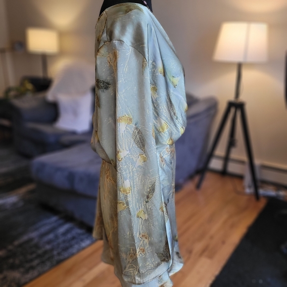 Zara Printed Elegant Floral Wrap With Bell Sleeves Dress Size XXL - Picture 7 of 16